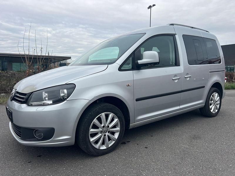Gebraucht VW Caddy Highline 140 PS (102 kW) 2013 Silber Van / Kleinbus