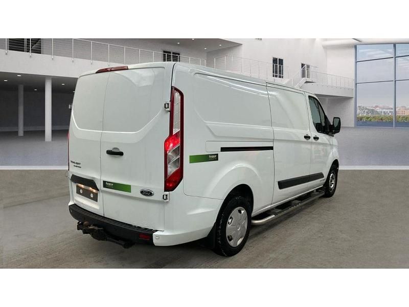 Gebraucht Ford Transit Custom Trend 131 PS (96 kW) 2022 Frostweiß Van