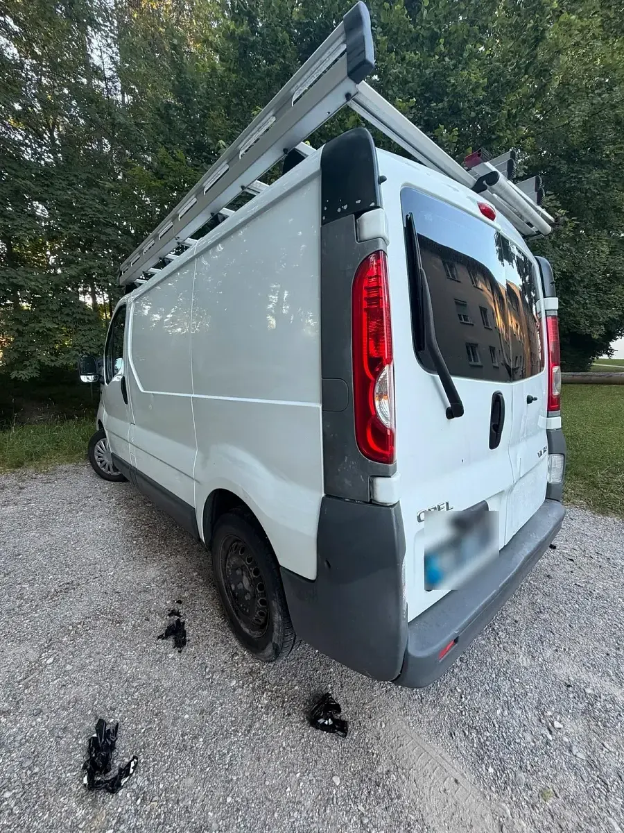 Gebraucht Opel Vivaro 90 PS (66 kW) 2009 Weiß Van / Kleinbus