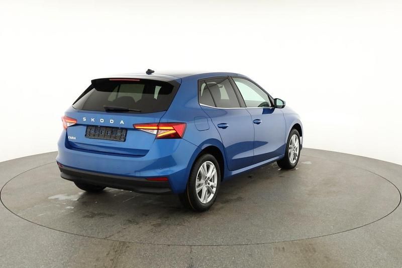 Neu Skoda Fabia Selection 2026 Race blau metallic Kleinwagen