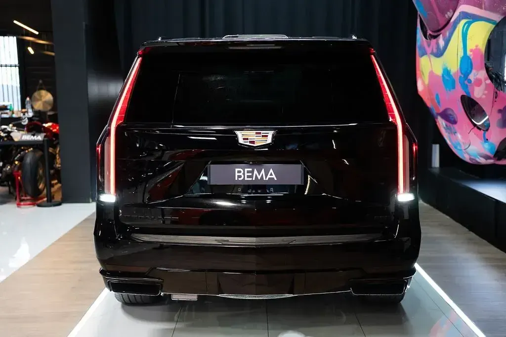 Gebraucht Cadillac Escalade 420 PS (308 kW) 2021 Schwarz SUV