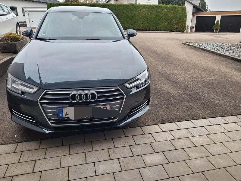 Schwarz Gebraucht 2015 Audi A4 Ambition Limousine | 17.900 € (Etwas zu teuer) - Bild 1/4