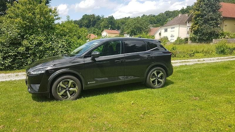 Schwarz Gebraucht 2025 Nissan Qashqai N-Connecta SUV | 33.490 € (Fairer Preis) - Bild 1/4