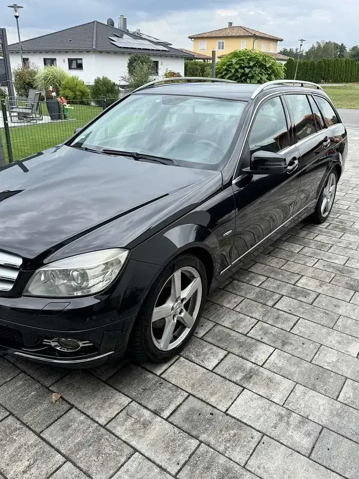 Gebraucht Mercedes C250 Avantgarde 204 PS (150 kW) 2012 Kombi