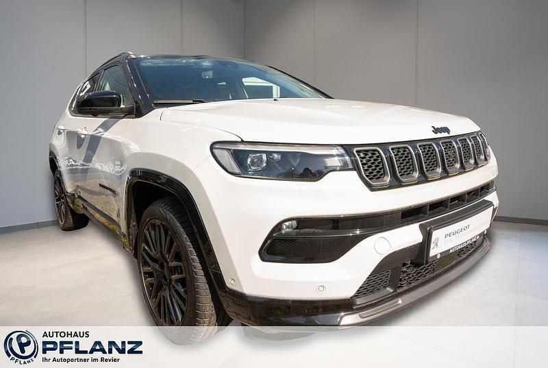 Second-hand Jeep Compass 131 CP (96 kW) 2023 Alb SUV