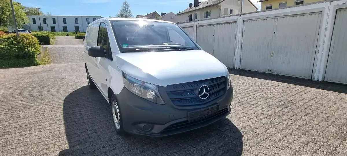 Używany Mercedes Vito 115 KM (84 kW) 2016 Biały Van