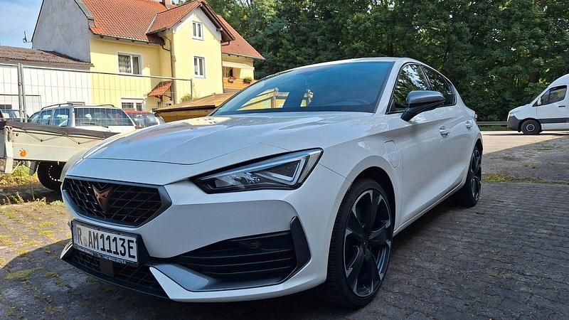 Gebraucht Cupra Leon 245 PS (180 kW) 2021 Weiß Limousine