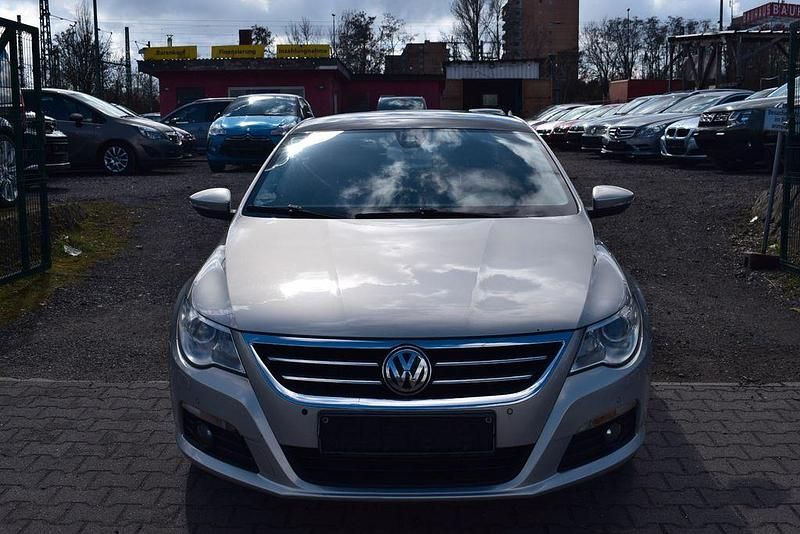 Gebraucht VW Passat Basis 299 PS (219 kW) 2009 Silber Limousine