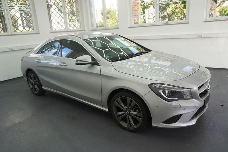Gebraucht Mercedes CLA180 122 PS (89 kW) 2014 Silber Limousine