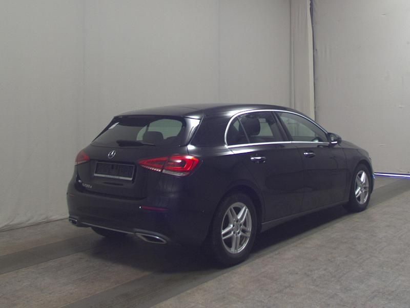 Gebraucht Mercedes A200 Progressive 150 PS (110 kW) 2020 Schwarz Limousine
