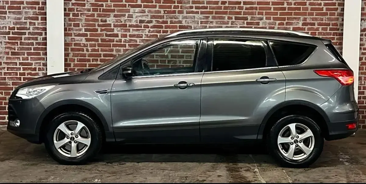 Gebraucht Ford Kuga Titanium 163 PS (119 kW) 2014 Grau SUV