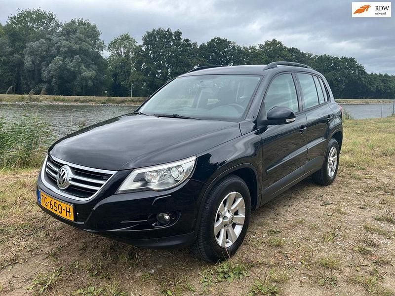 Schwarz Gebraucht 2008 VW Tiguan Comfortline SUV | 3.950 € (Fairer Preis) - Bild 1/4
