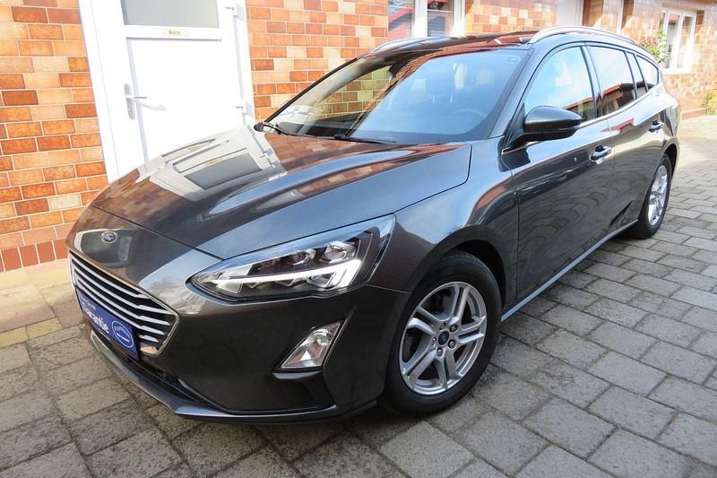 Gebraucht Ford Focus 120 PS (88 kW) 2021 Grau Kombi