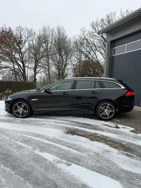 Gebraucht Jaguar XF Sportbrake 200 PS (147 kW) 2013 Schwarz Kombi