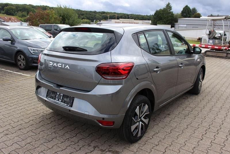 Neu Dacia Sandero Expression 91 PS (66 kW) 2025 Dolomit grau Kleinwagen