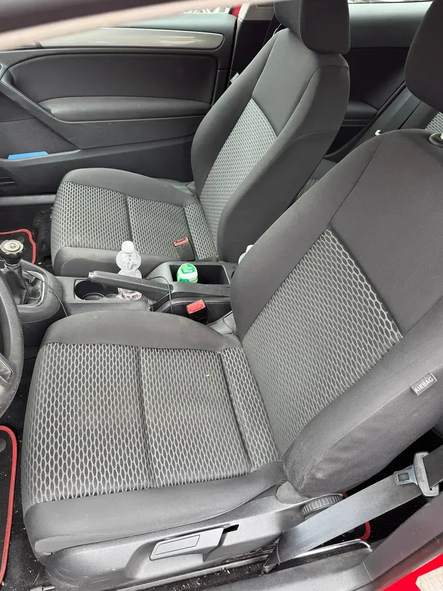 Gebraucht VW Golf 90 PS (66 kW) 2009 Rot Coupé