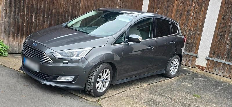 Grau Gebraucht 2019 Ford C-MAX Titanium Van / Kleinbus | 13.900 € (Fairer Preis) - Bild 1/4