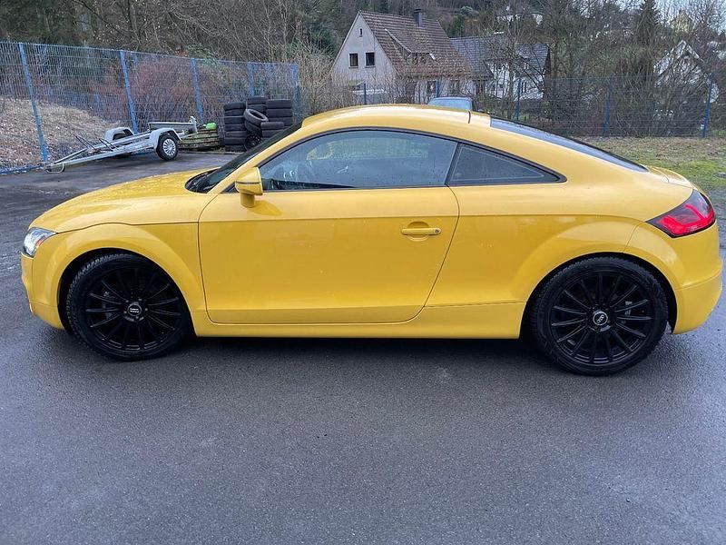 Gebraucht Audi TT Sport 211 PS (155 kW) 2011 Gelb Coupé
