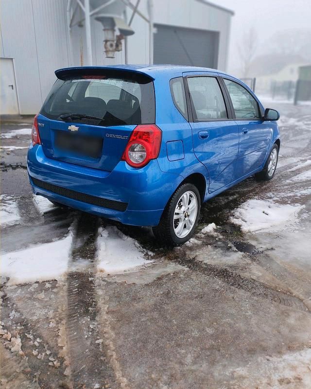 Gebraucht Chevrolet Aveo 85 PS (62 kW) 2009 Blau Kleinwagen