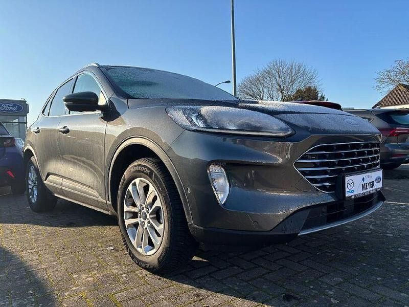 Magneticgrau (metallic) Gebraucht 2022 Ford Kuga Titanium SUV | 20.900 € (Superpreis) - Bild 1/4