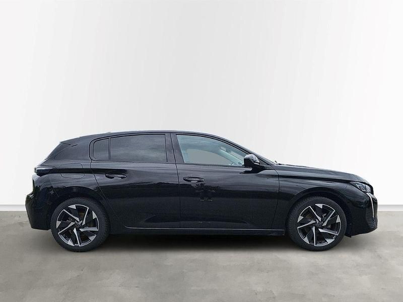 Gebraucht Peugeot 308 Allure 131 PS (96 kW) 2023 Schwarz Limousine