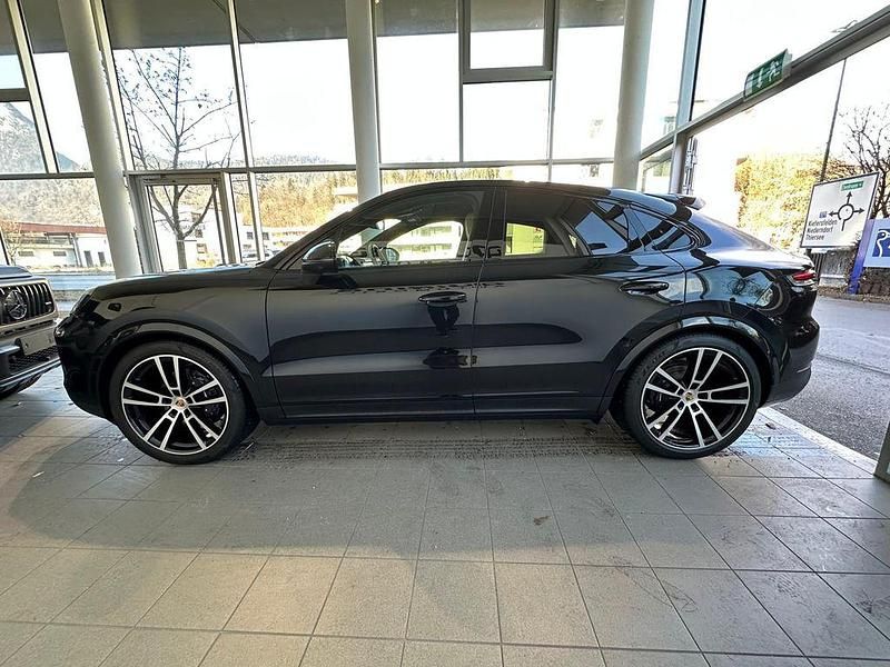 Neu Porsche Cayenne Coupe 354 PS (260 kW) 2026 Schwarz SUV