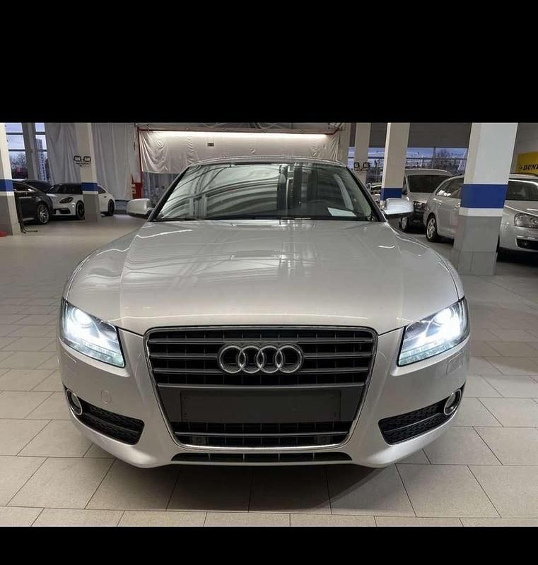Gebraucht Audi A5 Sportback 160 PS (117 kW) 2011 Eissilber Kleinwagen