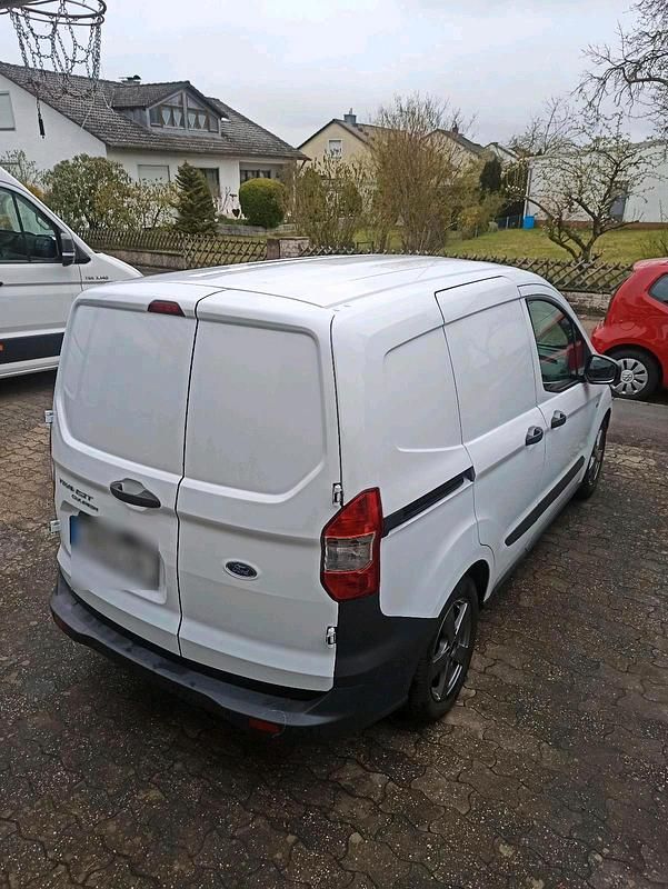 Second-hand Ford Courier Basis 75 CP (55 kW) 2017 Alb Monovolum
