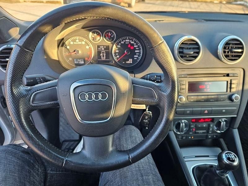 Gebraucht Audi A3 Cabriolet Ambition 160 PS (117 kW) 2010 Silber Cabrio