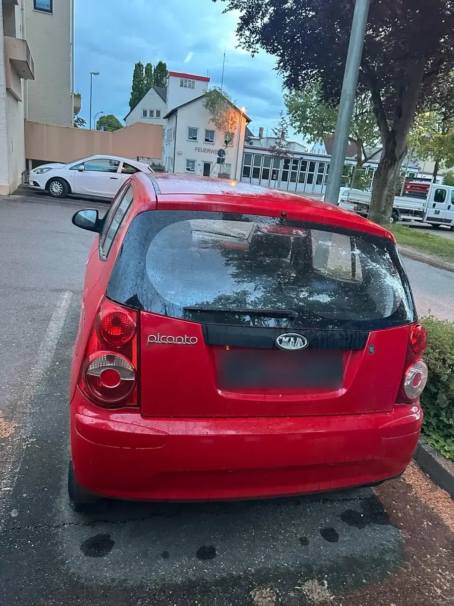 Używany Kia Picanto 65 KM (47 kW) 2009 Czerwony Hatchback