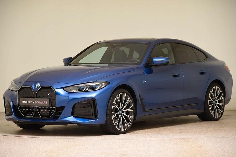 Blau Gebraucht 2023 BMW i4 M Sport Limousine | 43.680 € (Teuer) - Bild 1/4