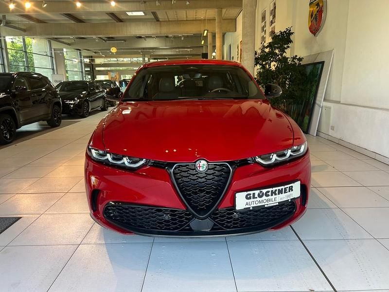 Gebraucht Alfa Romeo Tonale Sprint 160 PS (117 kW) 2025 Rot SUV