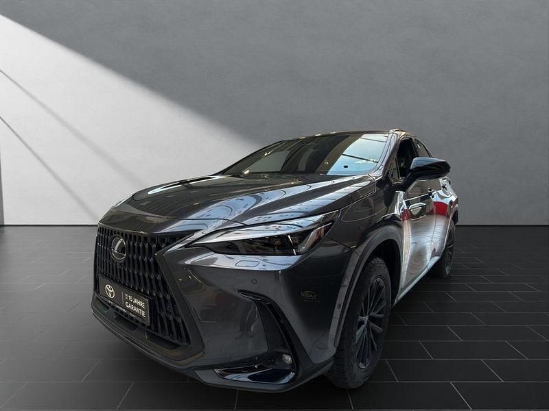Grau Neu 2025 Lexus NX450h+ SUV | 63.950 € (Fairer Preis) - Bild 1/4