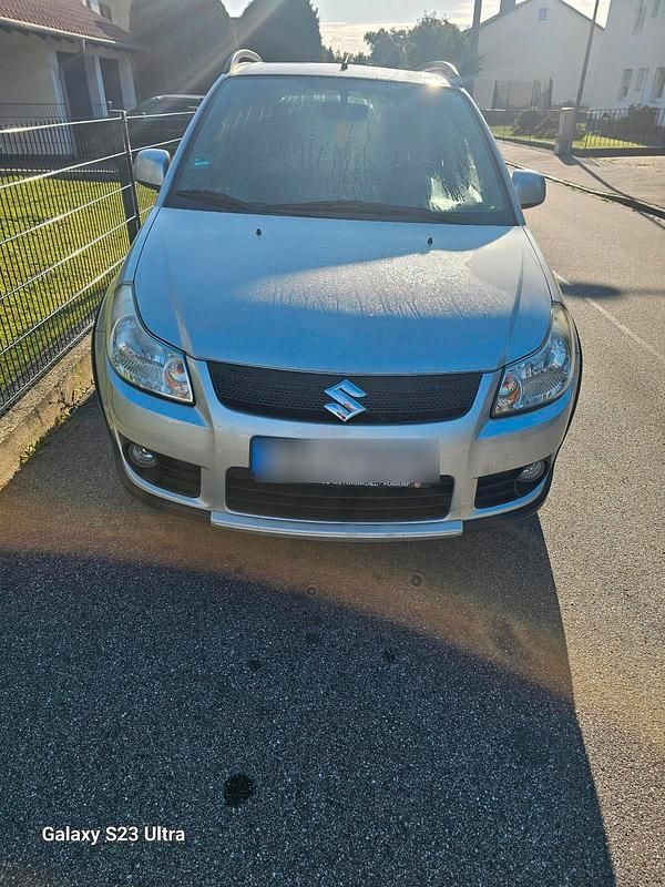 Silber Gebraucht 2006 Suzuki SX4 Limousine | 2.150 € (Guter Preis) - Bild 1/4