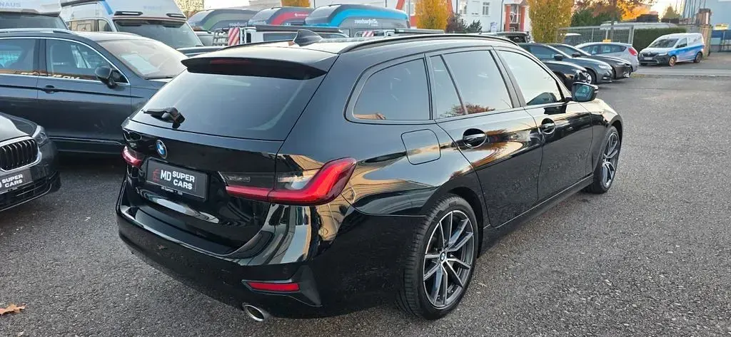 Gebraucht BMW 320 Sport Line 190 PS (139 kW) 2021 Schwarz Limousine