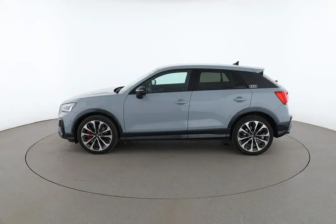 Gebraucht Audi SQ2 Advanced 300 PS (220 kW) 2023 Grau SUV