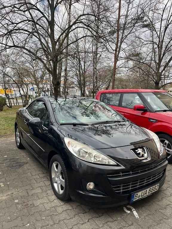 Gebraucht Peugeot 207 CC 120 PS (88 kW) 2011 Schwarz Cabrio