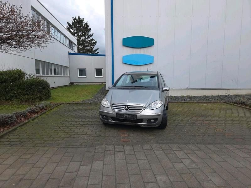 Gebraucht Mercedes A180 Elegance 109 PS (80 kW) 2005 Gold Kleinwagen