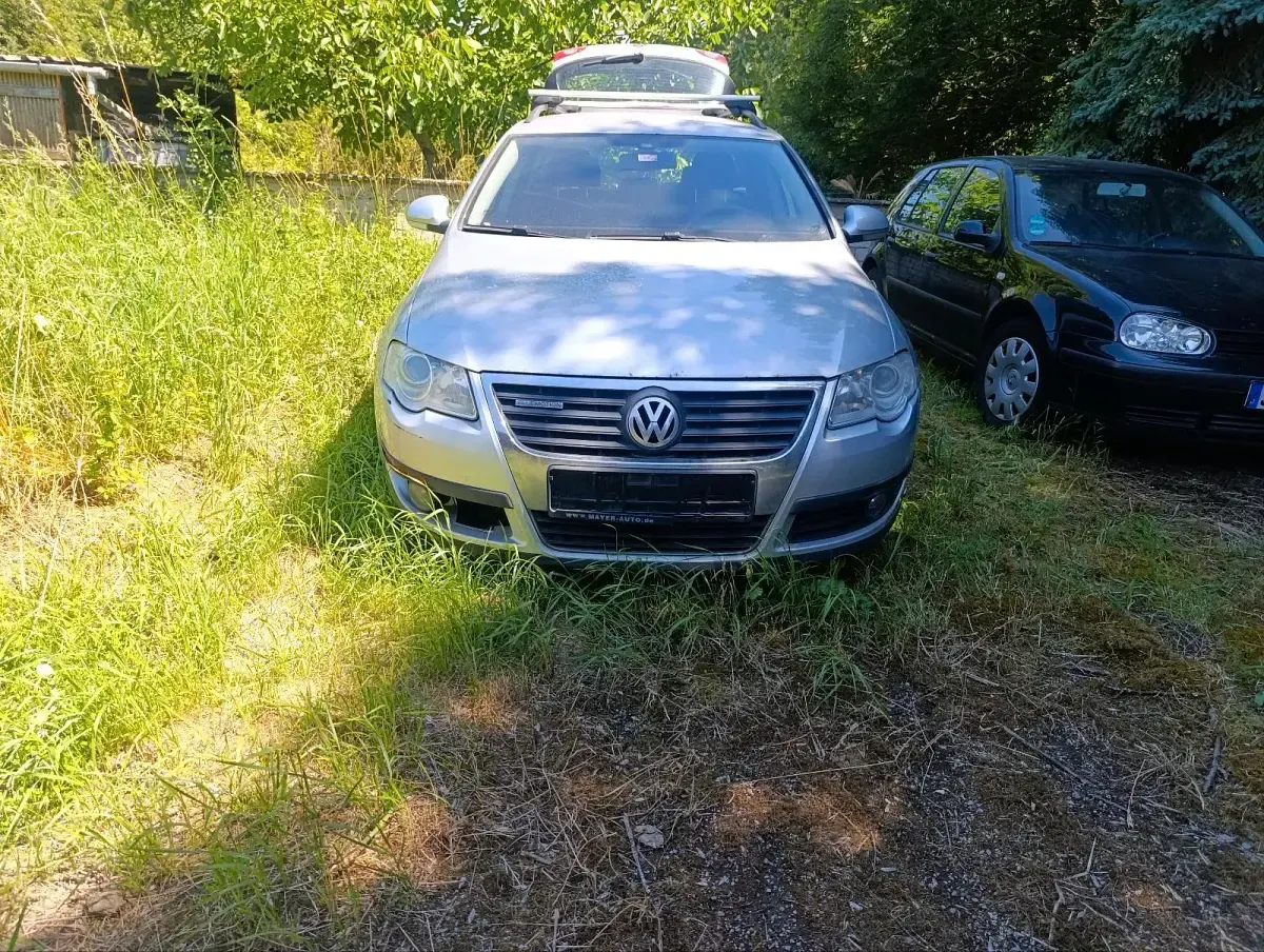 Gebraucht VW Passat 110 PS (80 kW) 2009 Silber Limousine
