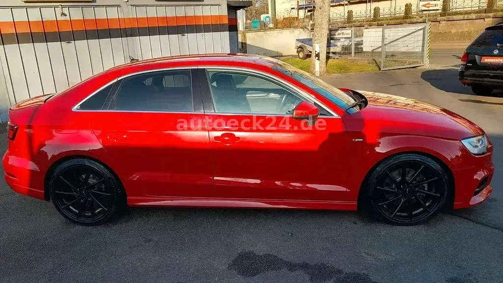 Gebraucht Audi A3 Design 150 PS (110 kW) 2019 Rot Limousine