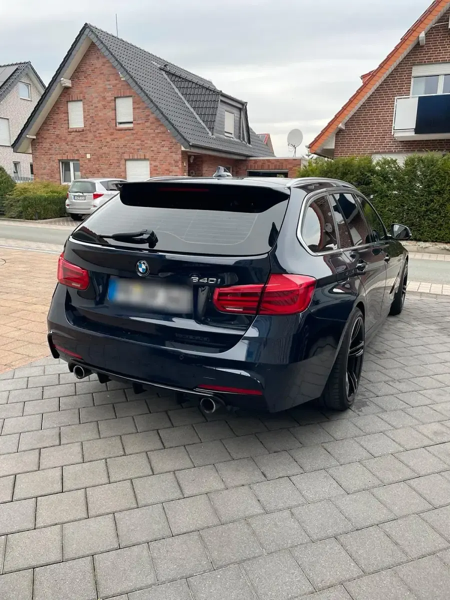 Gebraucht BMW 340 Luxury Line 326 PS (239 kW) 2016 Blau Kombi