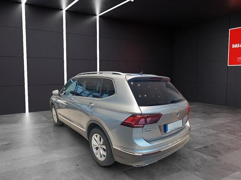 Gebraucht VW Tiguan Allspace Highline 150 PS (110 kW) 2021 Silber SUV