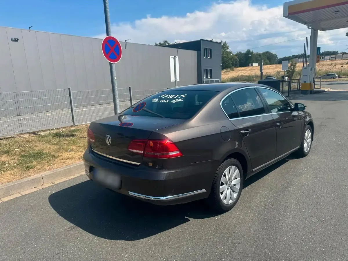 Gebraucht VW Passat 122 PS (89 kW) 2014 Braun Limousine