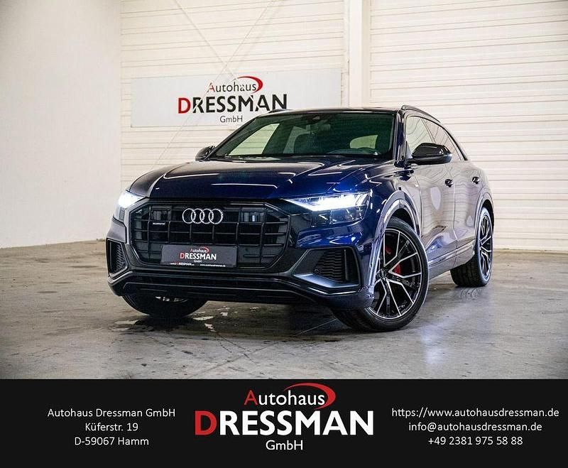 Navarrablau metallic Gebraucht 2019 Audi Q8 S-Line SUV | 62.355 € - Bild 1/4