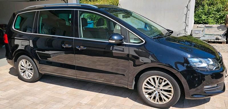 Gebraucht VW Sharan 140 PS (102 kW) 2012 Schwarz Van / Kleinbus
