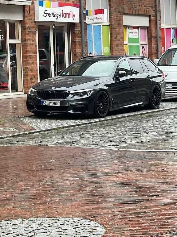 Gebraucht BMW 530 Performance 265 PS (194 kW) 2020 Grau Kombi