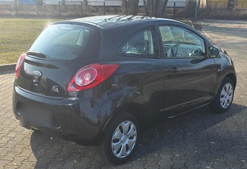 Gebraucht Ford Ka 70 PS (51 kW) 2015 Schwarz Kleinwagen