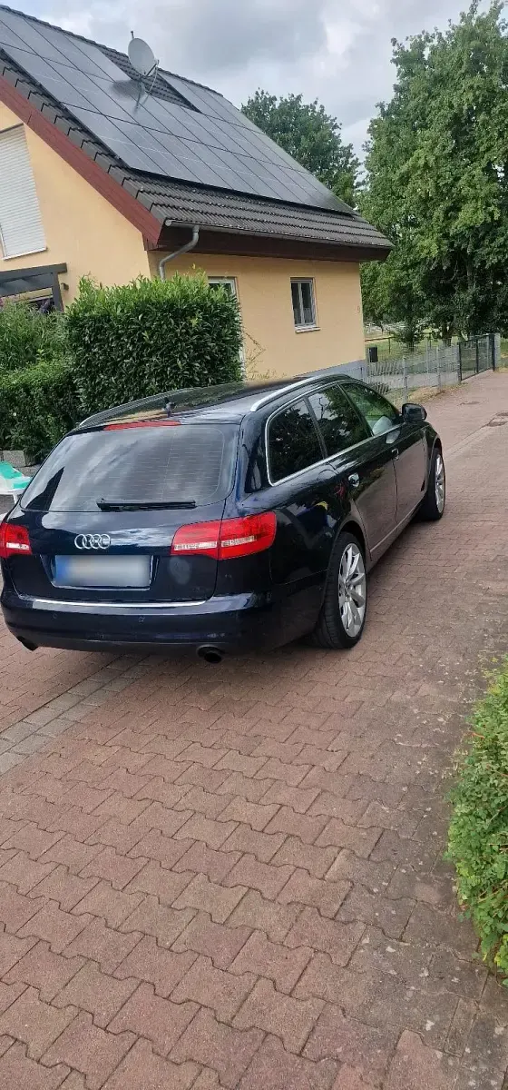 Gebraucht Audi A6 Comfort 170 PS (125 kW) 2010 Blau Kombi