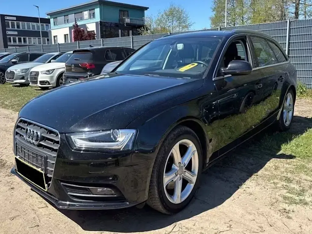 Gebraucht Audi A4 Ambition 150 PS (110 kW) 2015 Mythosschwarz metallic Kombi