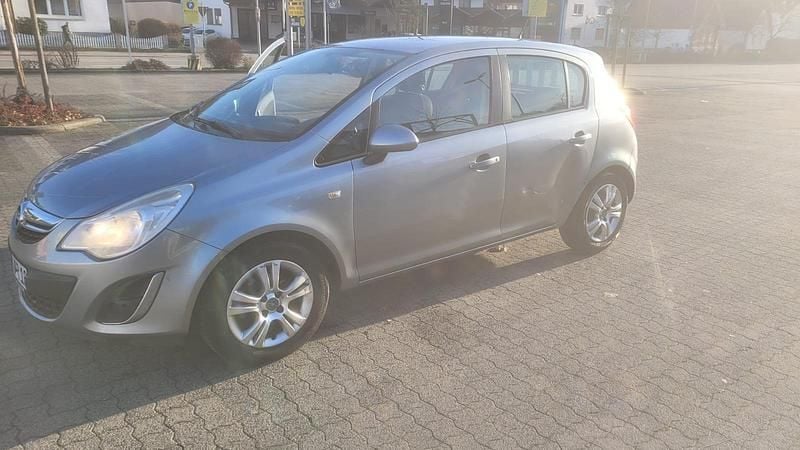 Gebraucht Opel Corsa 85 PS (62 kW) 2013 Kleinwagen